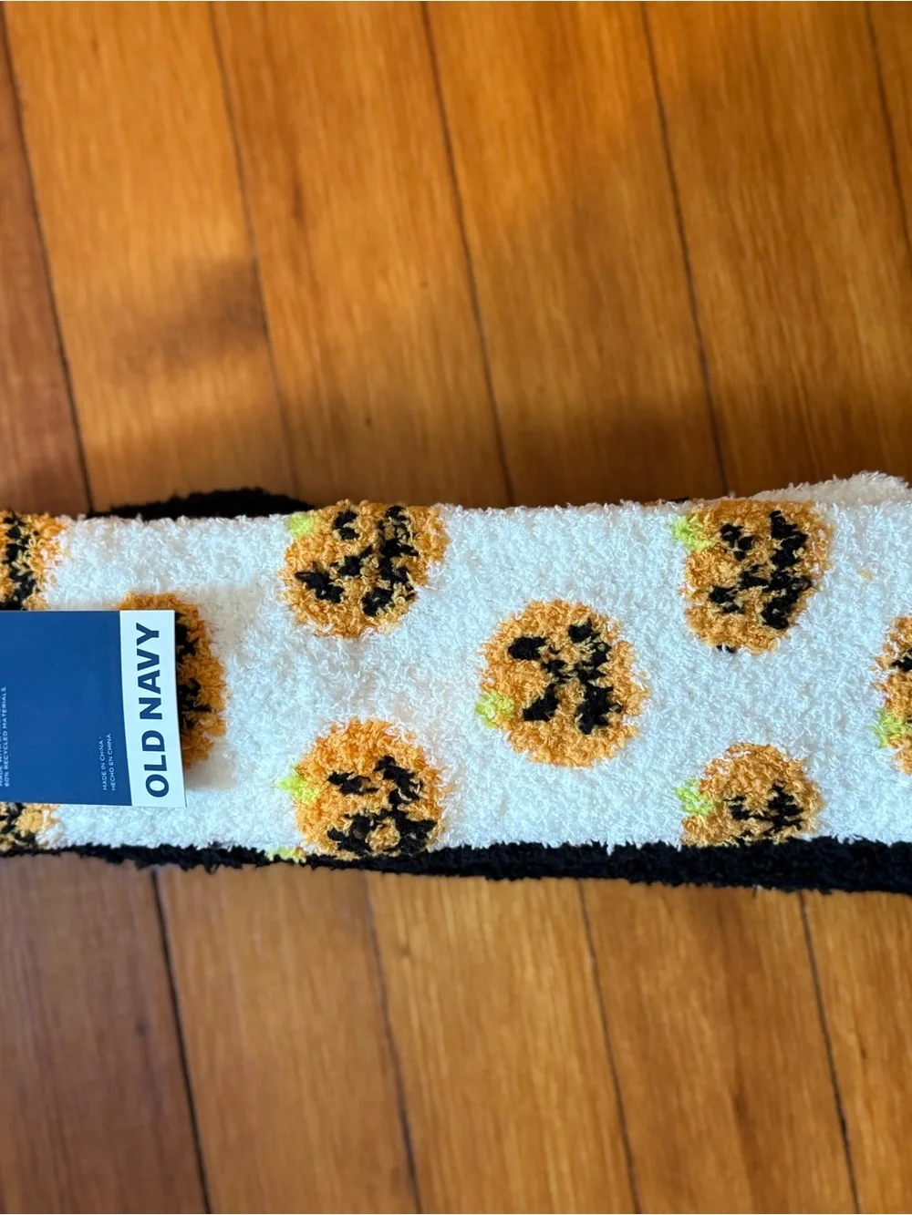 NWT Old Navy Women’s Halloween Pumpkin Cozy Socks Two 3-Packs One Size